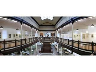 La primera planta del Centro Internacional de la Estampa Contemporánea contiene una rica exposición de grabados